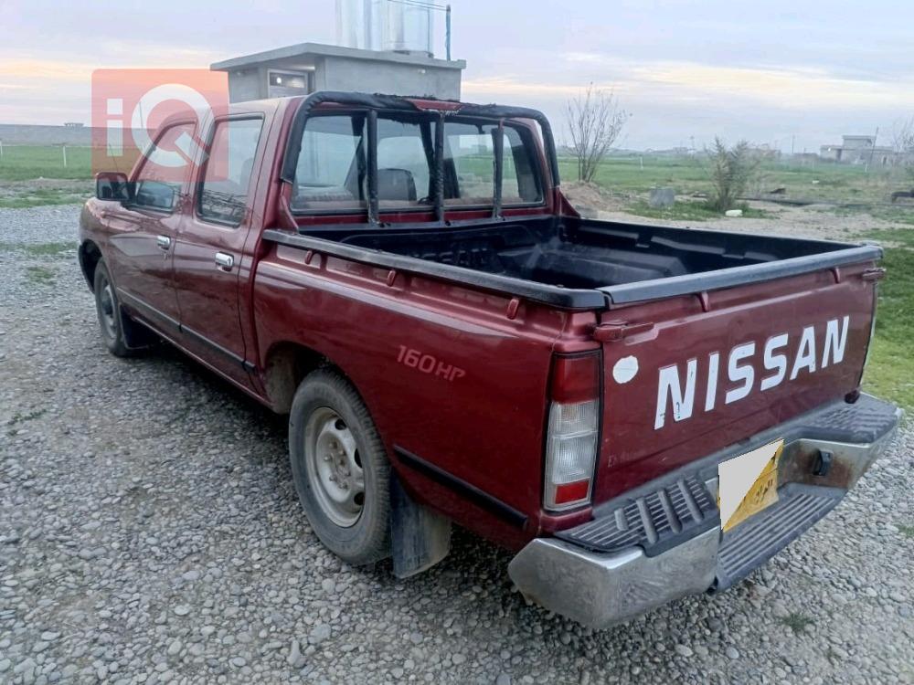 نيسان بيك اب